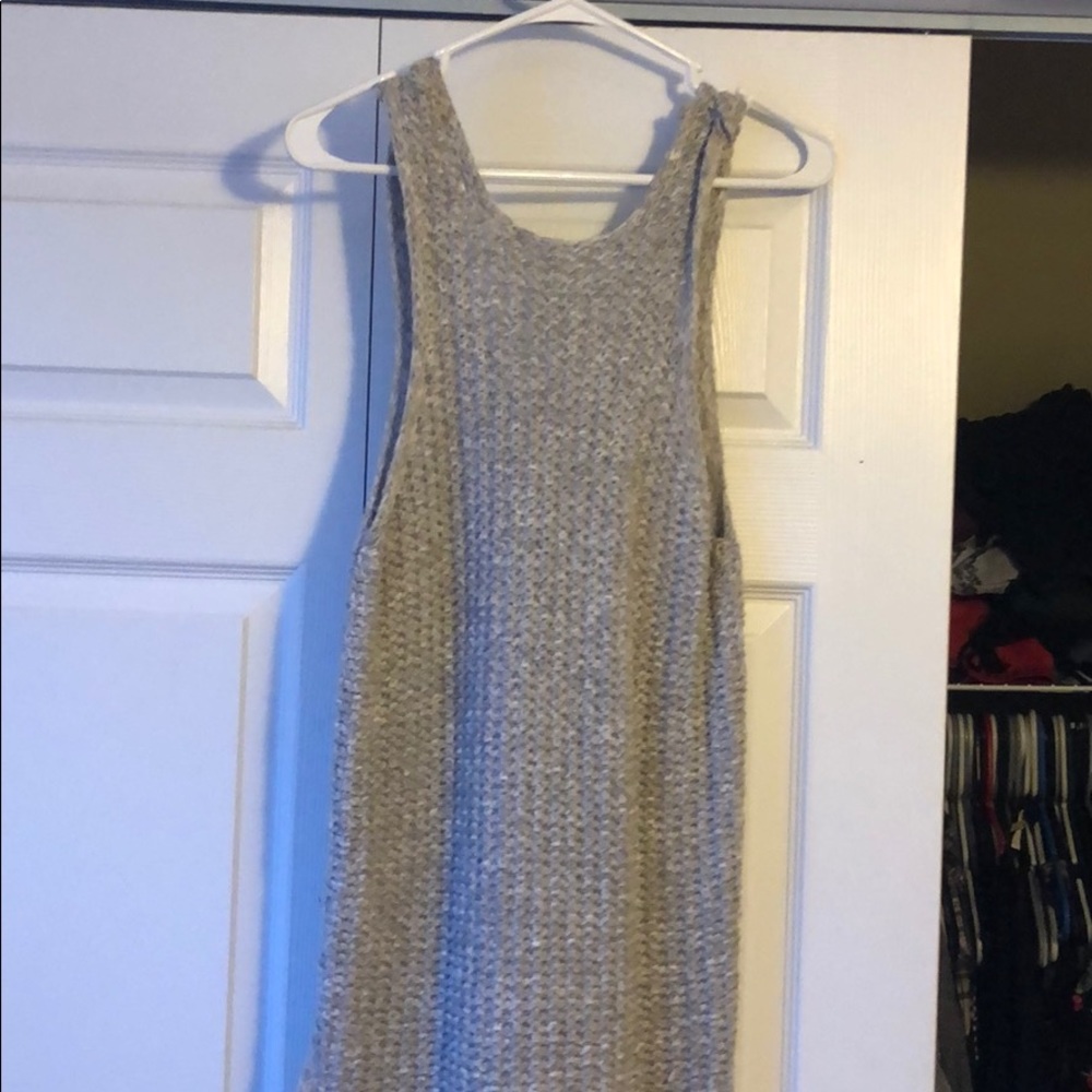 Sweater tank - Picture 2 of 2